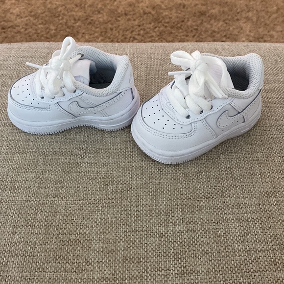 Nike Air Force 1 Sneaker - Picture 3 of 10